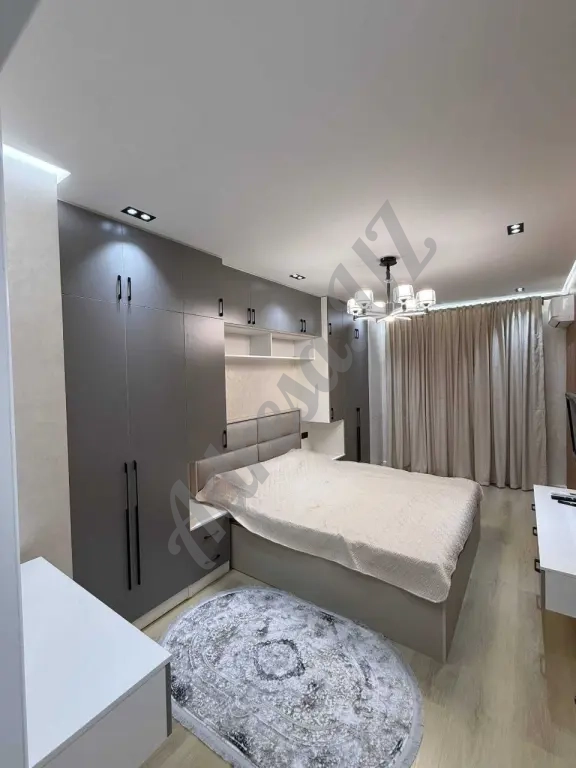 Яккасарайский район Кичик бешагач 2/13/17 55м²