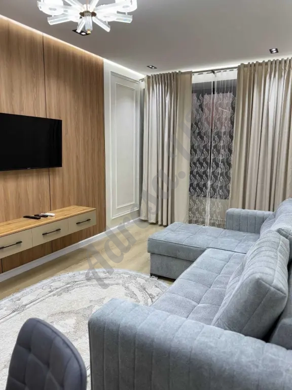 Яккасарайский район Кичик бешагач 2/13/17 55м²