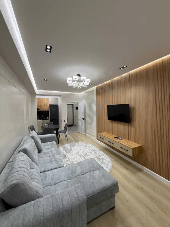 Яккасарайский район Кичик бешагач 2/13/17 55м²