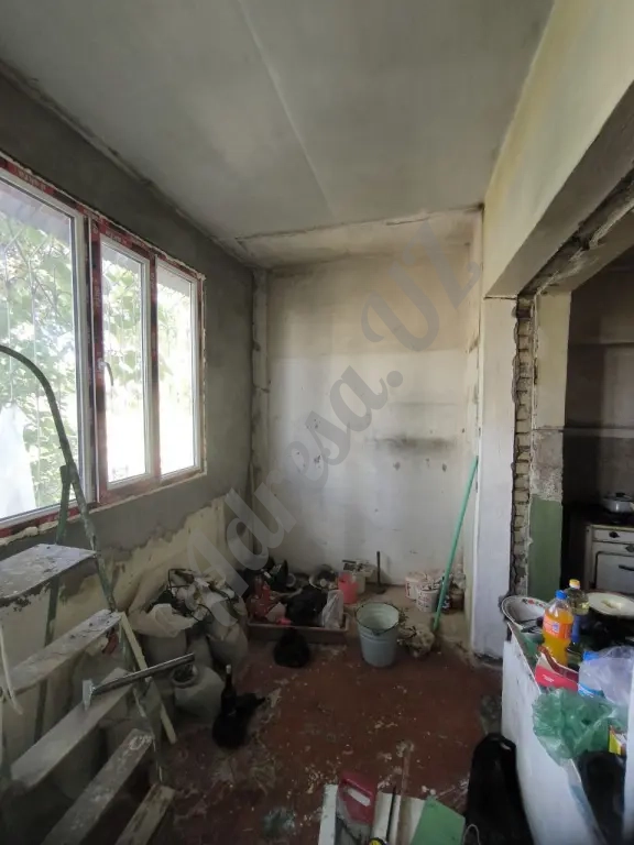 Продается 2 комнатная квартира Феруза на против ЭКО базара