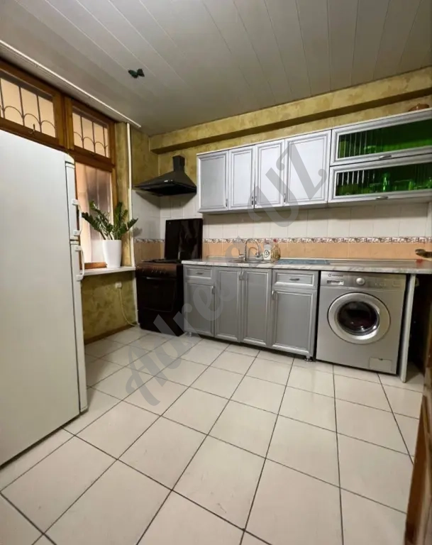 Продается 2 комнатная квартира Яккасарайский район