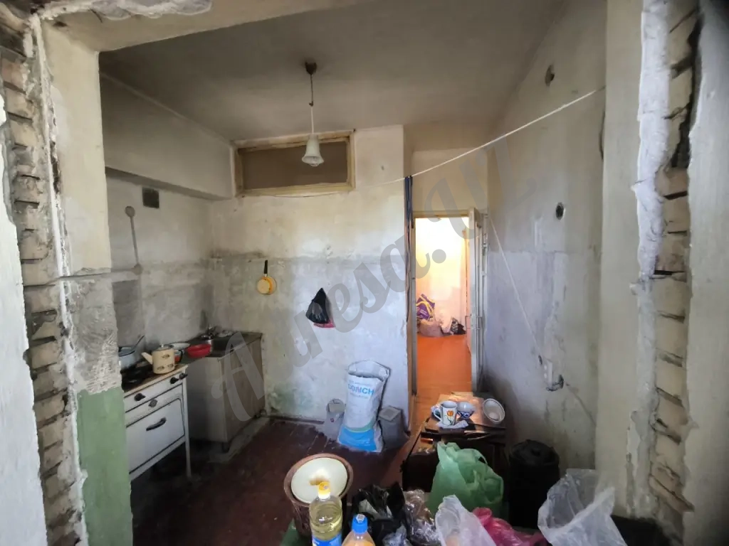 Продается 2 комнатная квартира Феруза на против ЭКО базара