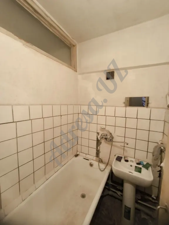 Продается 2 комнатная квартира Феруза на против ЭКО базара