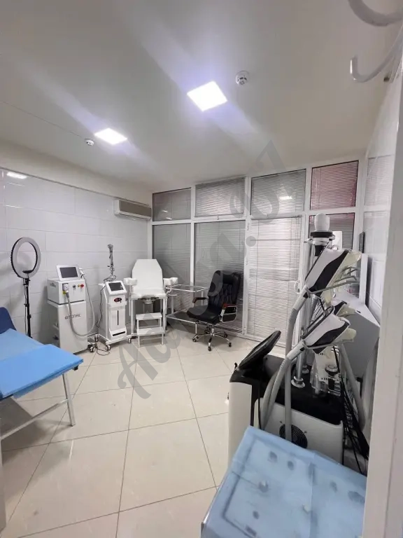 Продается нежилое помещение в новостройке на 1-м этаже