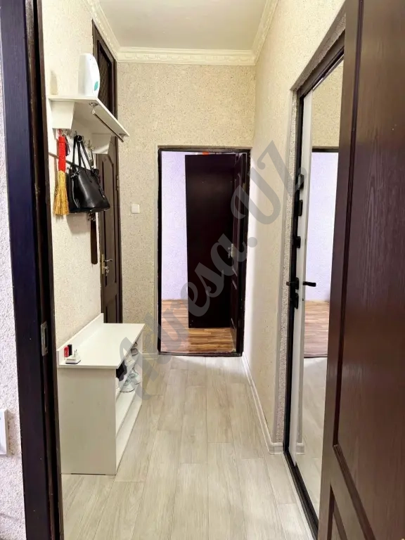Продается 2 комнатная квартира Феруза ЭКО базар