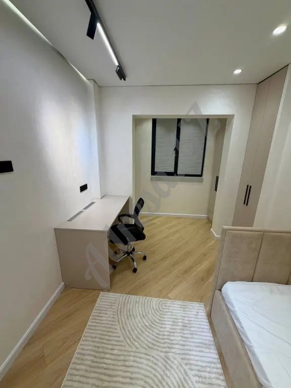 Продается 2 комнатная квартира ул, Садык Азимова