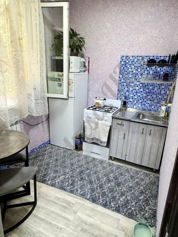 Продается 2 комнатная квартира Феруза ЭКО базар