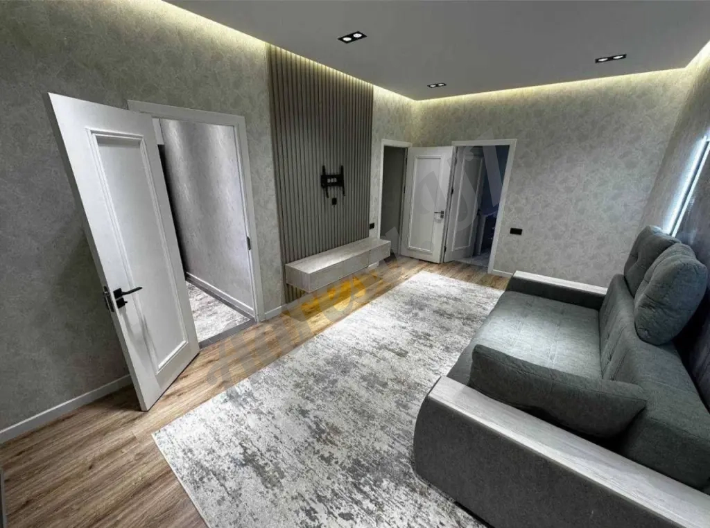 Продается 2 комнатная квартира Феруза Ориентир: 205-я школа