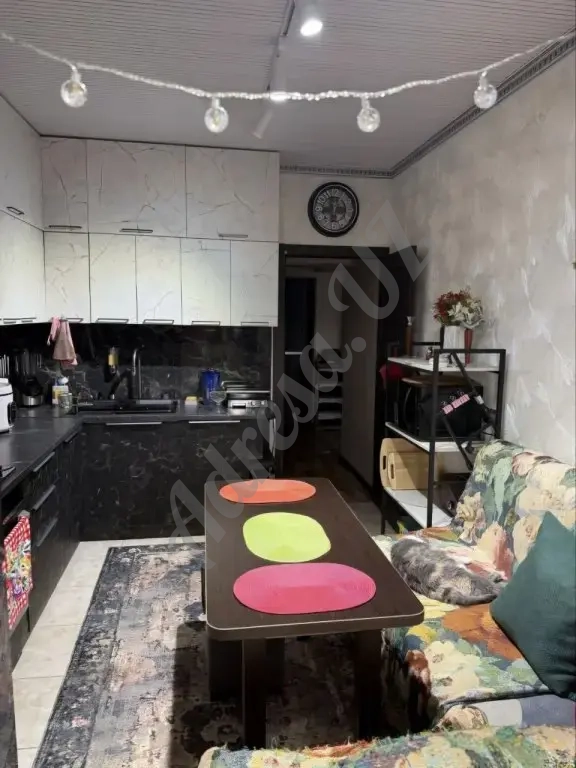 Продается 2 комнатная квартира Ориентир Боз базар