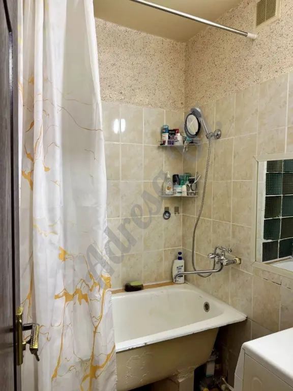 Продается 2 комнатная квартира Феруза ЭКО базар