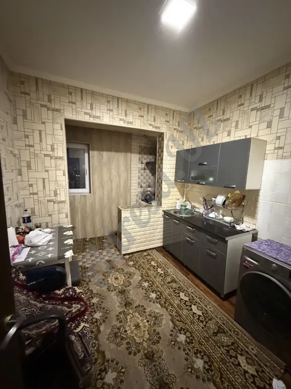 Продается 2 комнатная квартира Паркентский