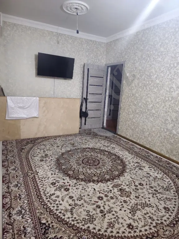 Продается 2 комнатная квартира Паркентский базар