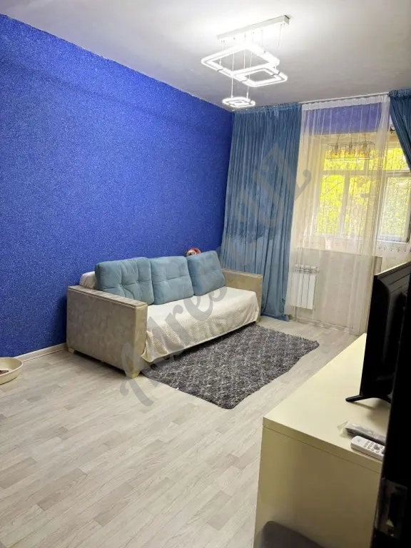 Продается 2 комнатная квартира Феруза ЭКО базар