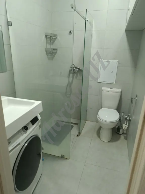 Продается 1 комнатная квартира Махтумкули ЖК Беш чинор