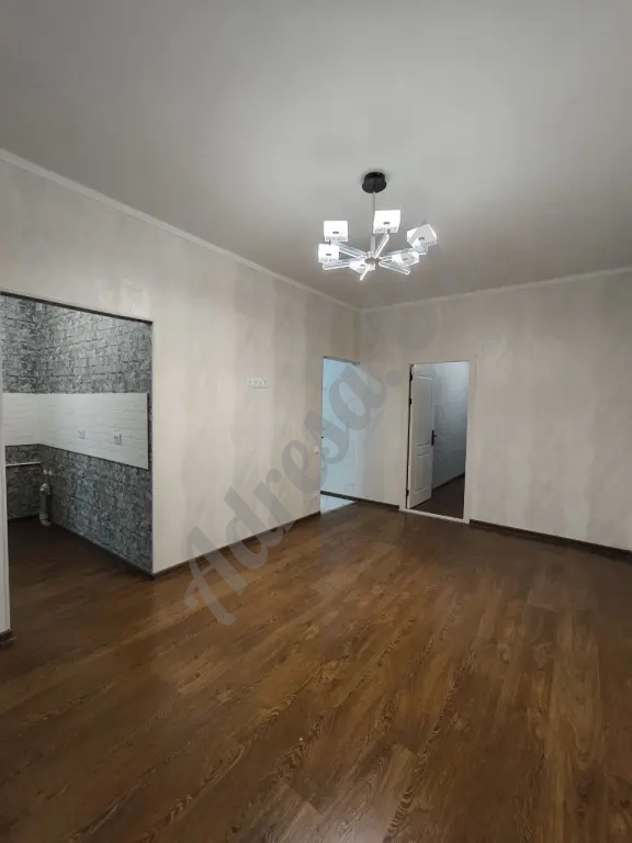 Продается 2 комнатная квартира Чиланзар 11 квартал ориентир Аль Хорезми