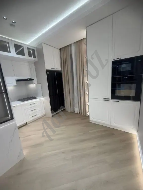 Продается 3 комнатная квартира на Буюк ипак йули