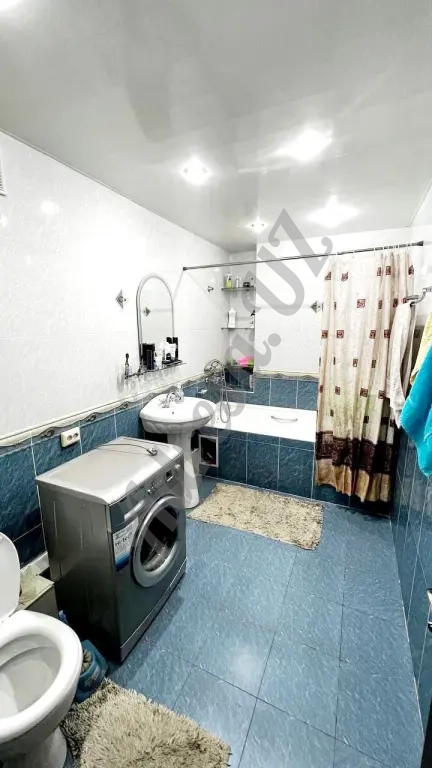 Продается квартира 4 комнаты Буюк Ипак Йули