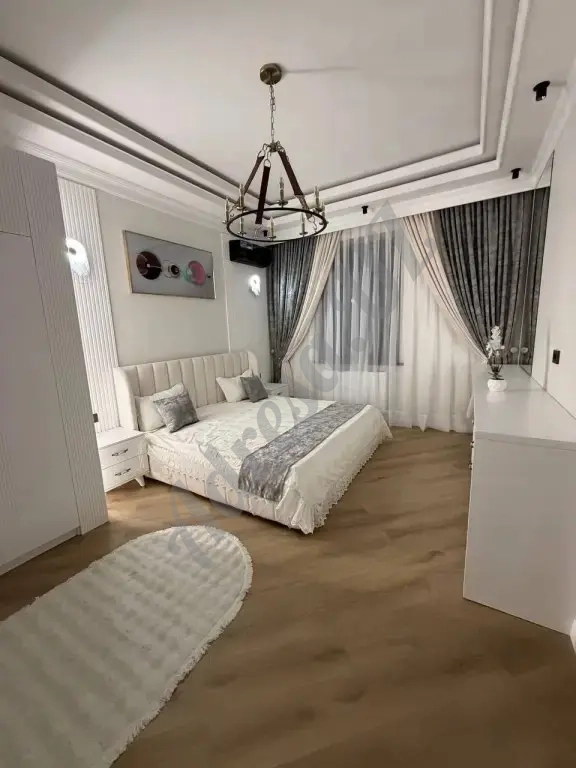 Продается 3 комнатная квартира на Буюк ипак йули