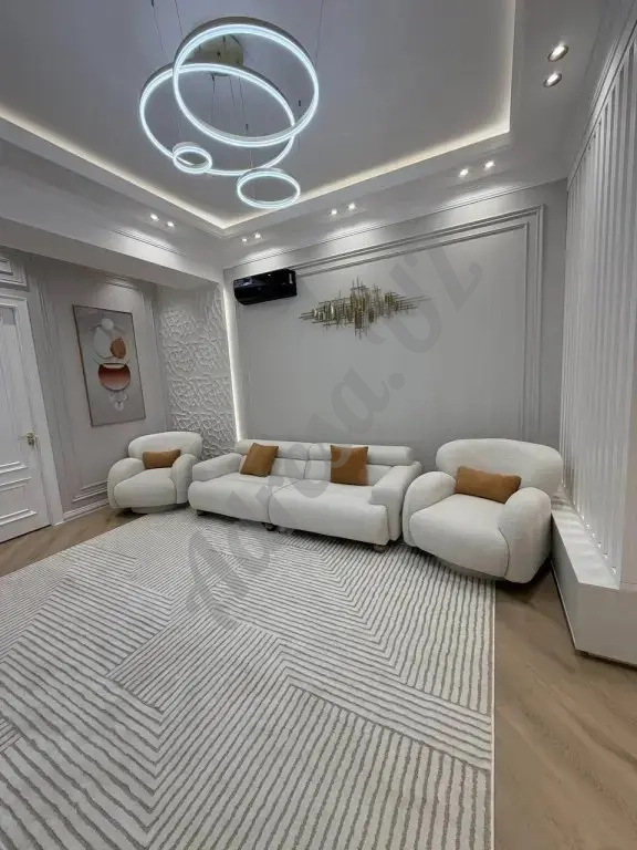 Продается 3 комнатная квартира на Буюк ипак йули