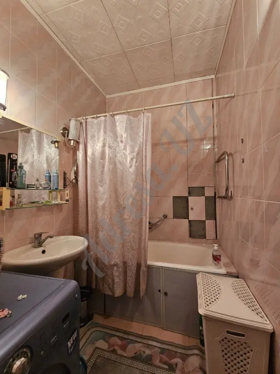 Продажа квартиры 3 комнаты Массив Риези