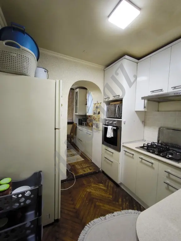 Продается 4 комнатная квартира на Бий