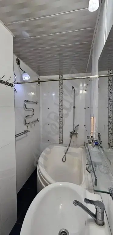 Продажа квартиры 3 комнаты на против ЭКО Базара