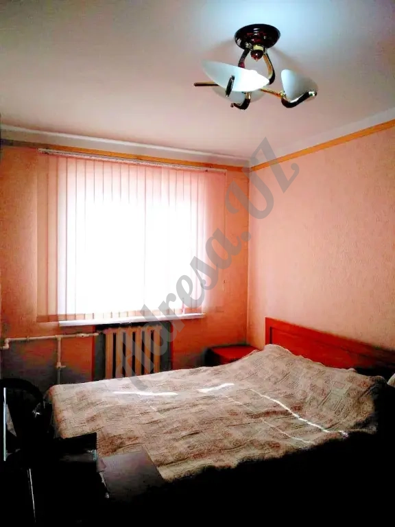 Продается 4 комнаты квартира. Буюк Ипак Йули