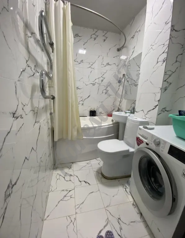 Продажа квартиры 3 комнаты на Буз-1