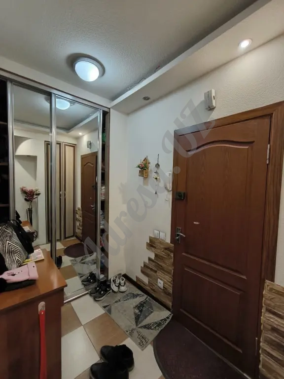 Продается квартира 3 комнаты Авиасозлар 4