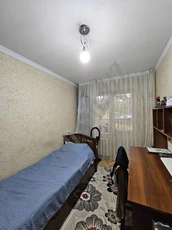 4 комнатная квартира на Буюк Ипак Йули