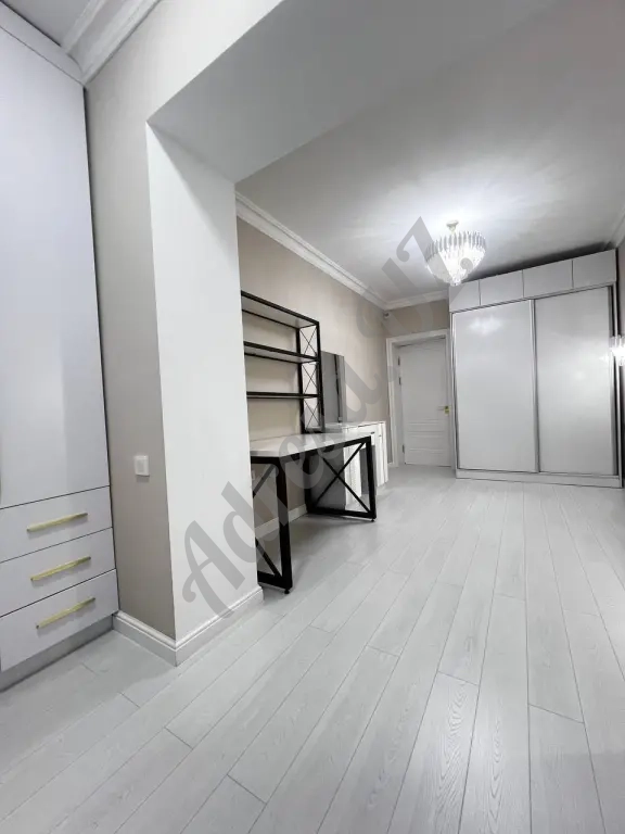 4 комнатная квартира Дархан Ул Кары Ниязова