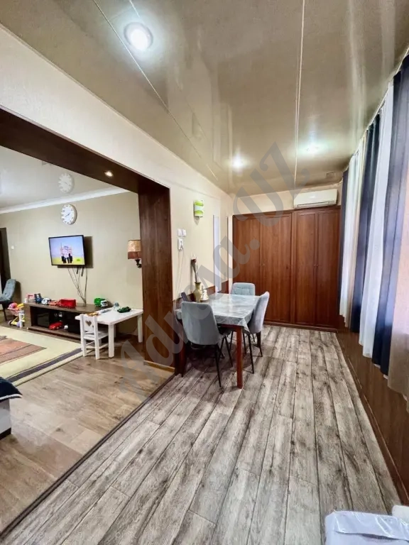 Продажа квартиры 3 комнаты Ялангач эко базар 