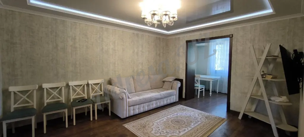 Продается эксклюзивная квартир метро Космонавтов 