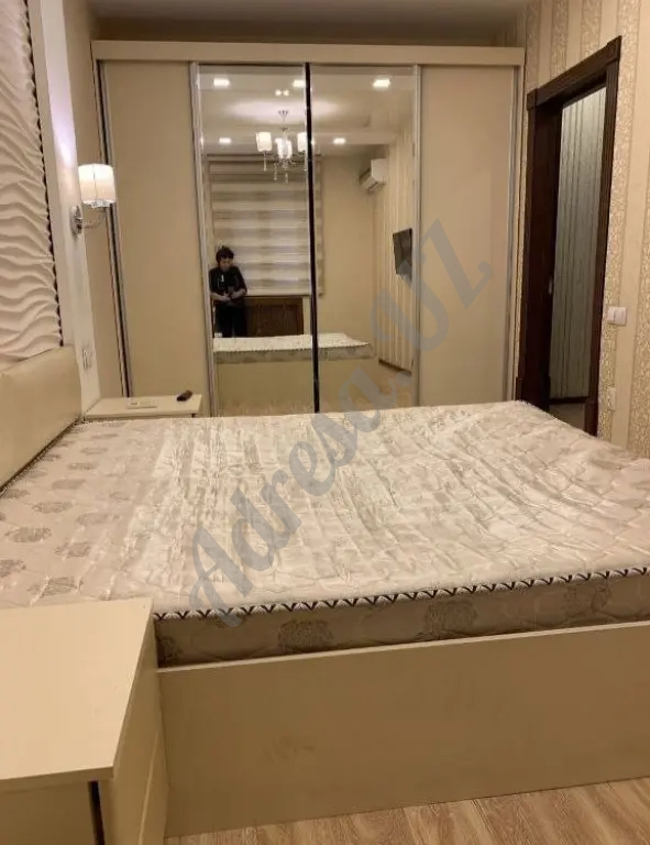 Аренда 3 комнатная Ойбек 