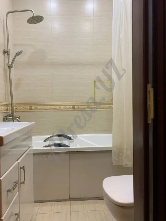 Аренда 3 комнатная Ойбек 