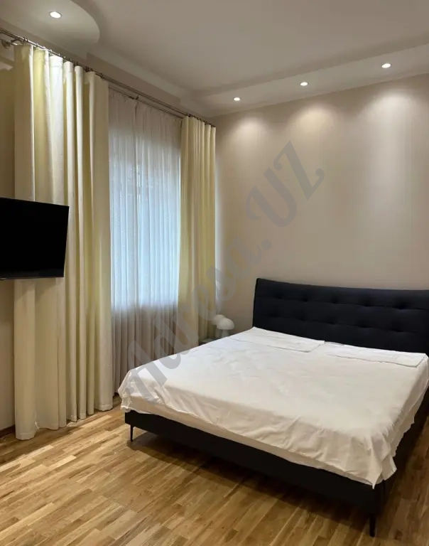 Слается в Аренду квартира Ц-1 3 комнаты