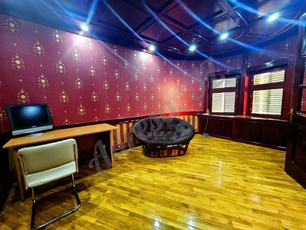 Сдается в Аренду квартира Ц-5 Алайский 3 комнаты