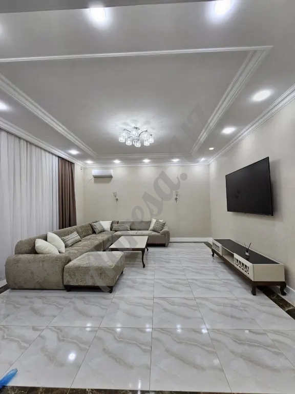 Сдается в Аренду Коттедж Бий Сайрам виладж