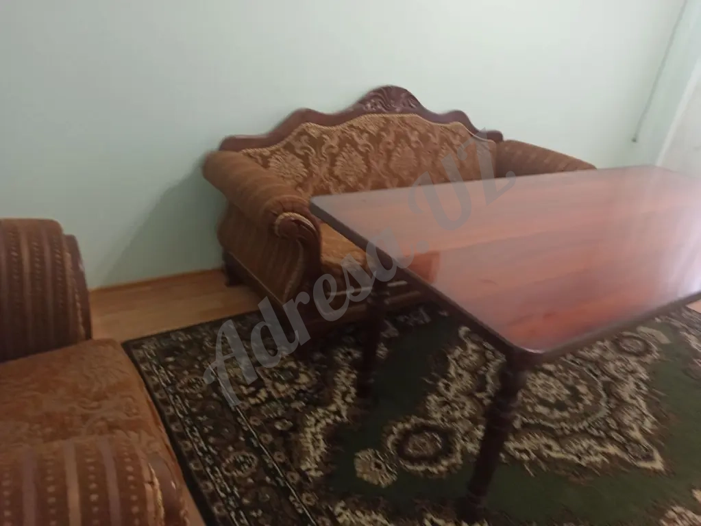 Аренда 4 комнатная на Госпитальном Мирабадский рынок