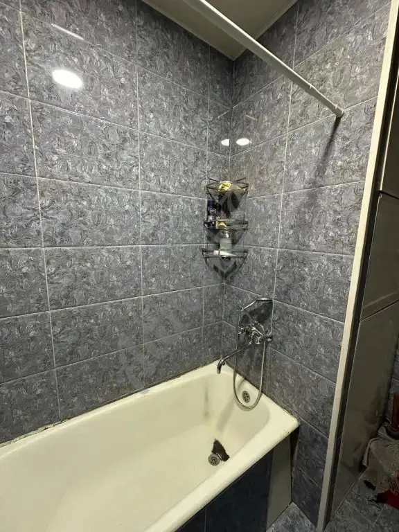 Сдается в аренду 1 комнтаная квартира Юнусабад- 7 квартал