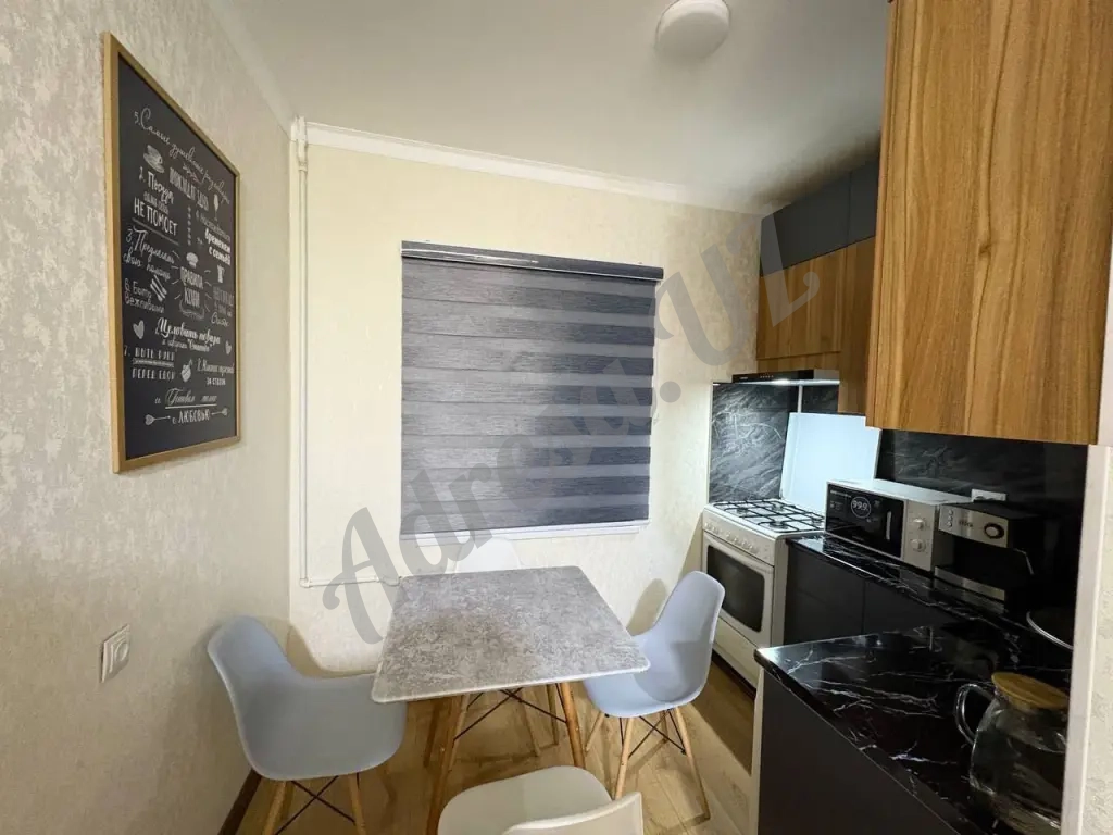 Продается 1 комнатная квартира Юнусабад -11 квартал