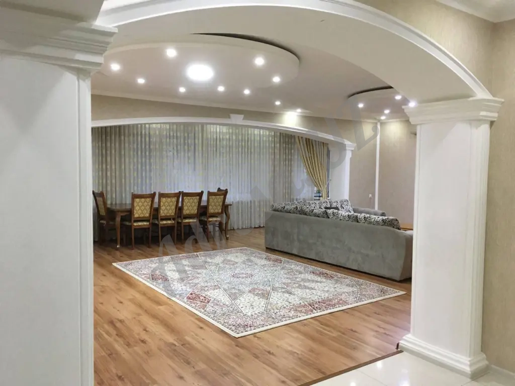 Квартира Яккасарайский район Ракат Махалля ул.Бабура